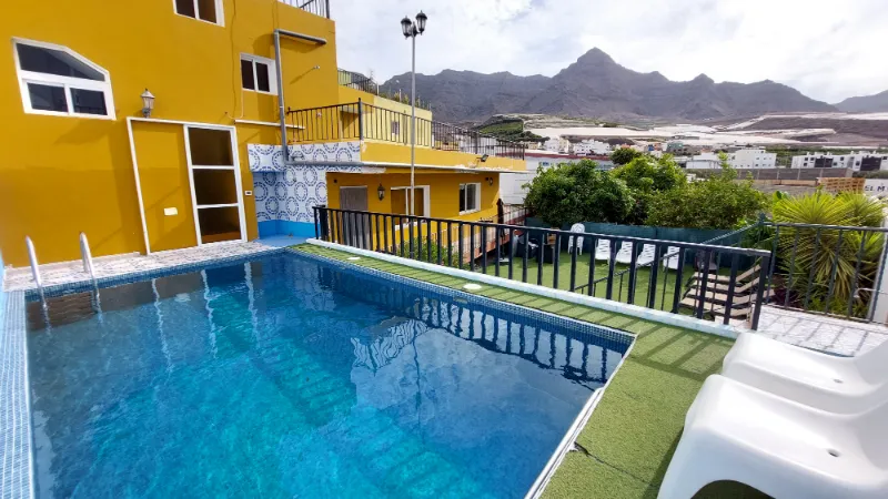 Fantástica casa con terreno y piscina en La Aldea