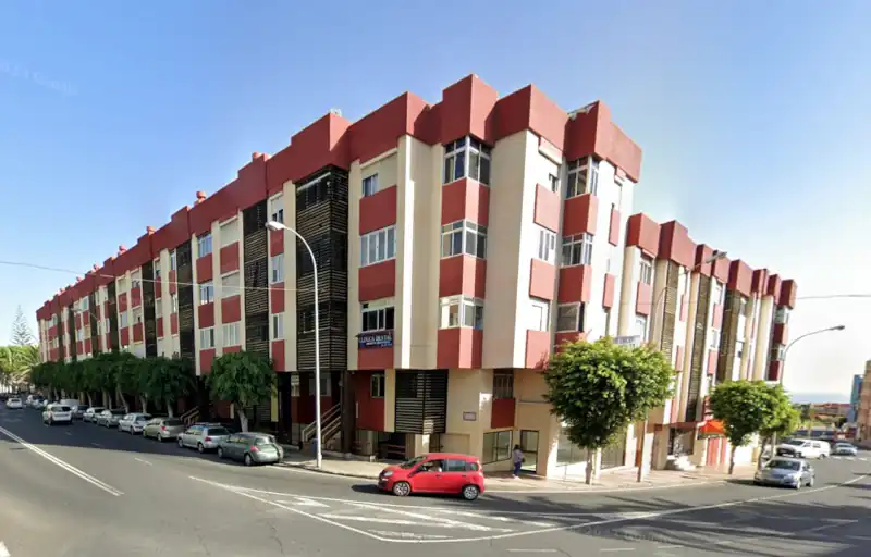 Edificio de viviendas en una zona residencial de Telde