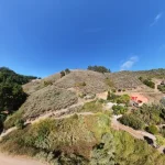 Preciosa casa de campo en venta en Santa María de Guía, Gran Canaria, con cuevas, amplios terrenos, zonas de cultivo, frutales, agua y un entorno natural único.