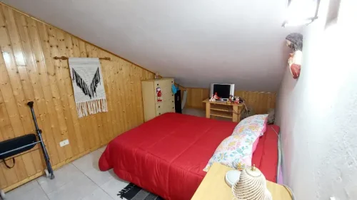 Casa terrera en venta en Telde con terreno piscina y garaje