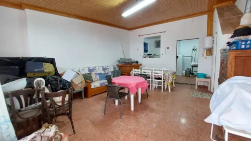 Casa terrera en venta en Telde con terreno piscina y garaje