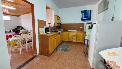 Casa terrera en venta en Telde con terreno piscina y garaje