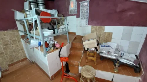 Casa terrera en venta en Telde con terreno piscina y garaje