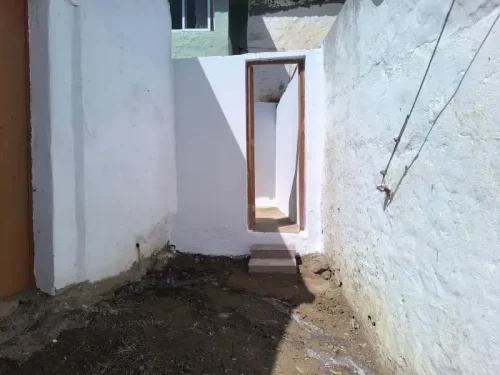 Terreno rústico en venta con cuarto y cueva en San Mateo